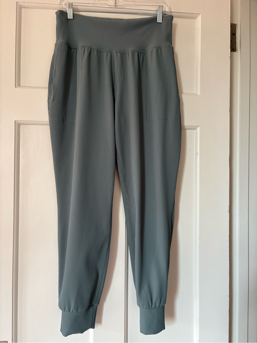 Athleta Pants Salutation Rib Jogger High Rise Women Sage Green Yoga Large